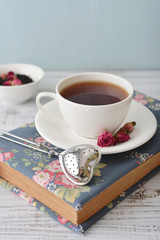 Tea strainer in the shape of heart