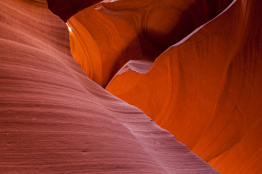 Sandstone pattern in lower Antelope canyon, Page, Arizona