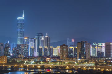 Naklejka premium Skyline of Shenzhen City, China at twilight. Viewed from Hong Ko
