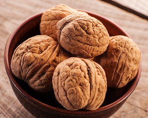 Kernels of walnuts