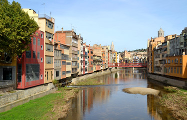 View of the city of Girona from the bridge over the Onyar river