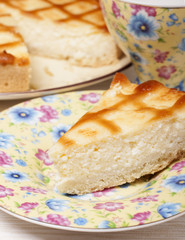 Cheesecake with cream cheese.