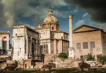 Fototapeta na wymiar Roman ruins in Rome