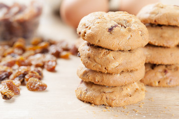 cookies with raisin stack