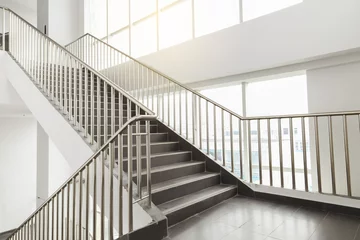 Foto op Plexiglas Trappen trap in kantoor