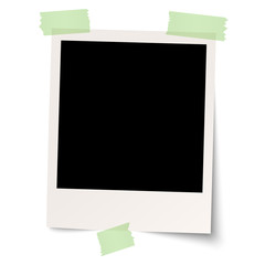 leeres Polaroid mit Klebeband