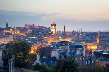 Obraz premium Edinburgh city from Calton Hill at night, Scotland, UK