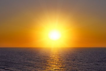 Fototapeta premium Fantastic sunrise on the ocean