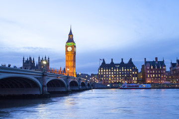 Fototapeta premium The Palace of Westminster Big Ben at night, London, England, UK