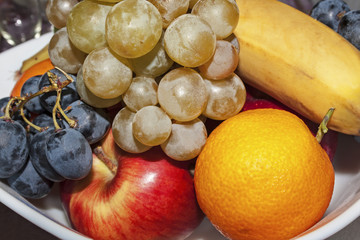 Various ripe fruits in a bowl