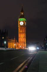 Fototapeta na wymiar Big Ben and Westminster Bridge at night