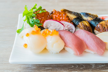 Nigiri sushi