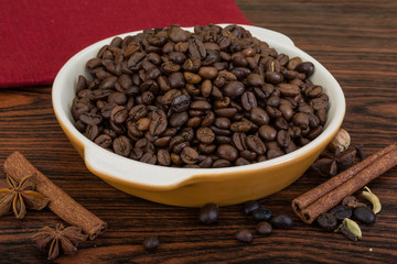 Roasted coffee beans