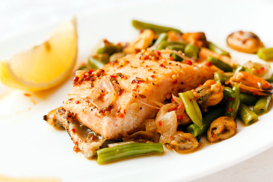 salmon steak with green beans