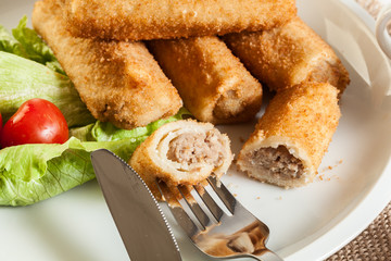 Croquettes with meat and beetroot soup