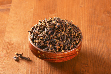 Dried cloves