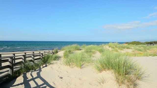 platamona shore on a clear day