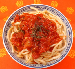 Nudeln in Tomatensauce