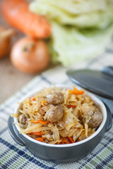 braised cabbage with mushrooms