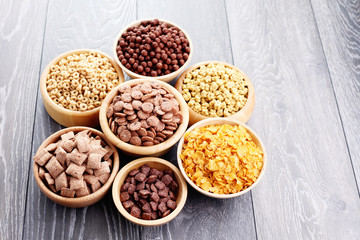 lots of cereals