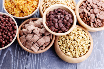 lots of cereals