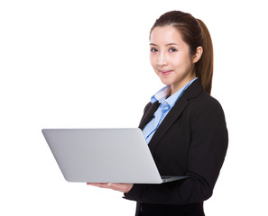 Businesswoman use of laptop computer
