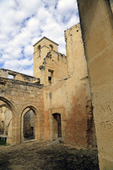 Fototapeta na wymiar Ruine des Franziskanerklosters Saint-Emilion