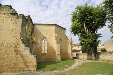 Fototapeta na wymiar Altes Franziskanerkloster Saint-Emilion