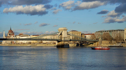 Fototapeta premium Chain Bridge in Budapest, Hungary