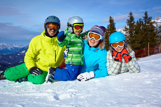 Skiers, sun and fun