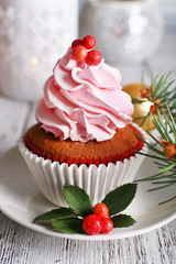 Cup-cake with cream