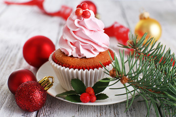 Cup-cake with cream