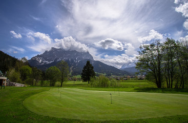 Fototapeta na wymiar View to Zugspitze, highest mountain in Germany