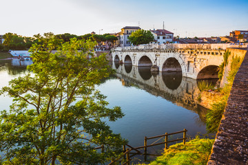 Fototapeta premium Bridge of Tiberius (Ponte di Tiberio) in Rimini