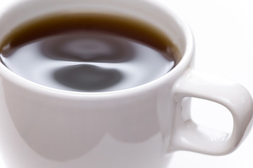 Kaffe in weißer Tasse