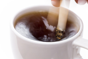 Kaffee in weißer Tasse