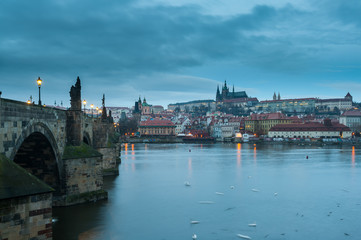 Prag, Karlsbrücke und Dom