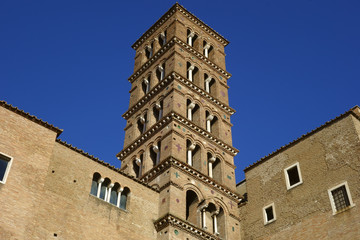 Fototapeta premium Romanesque bell tower in Rome