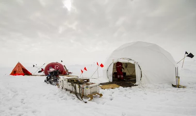 Vlies Fototapete Antarktis Tauchcamp einer Polarforschungsexpedition