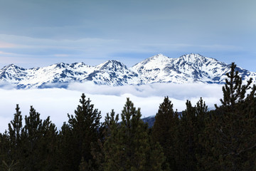 Fototapeta na wymiar Snowy mountains landscape