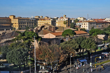 Roma, piazza dei Cinquecento e le terme di Diocleziano