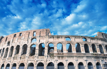 Obraz premium Rome, Italy. Magnificence of Colosseum on a beautiful sunny day