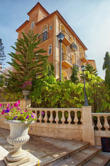 Italian city style e