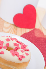 Süße Krapfen als Valentinsgeschenk