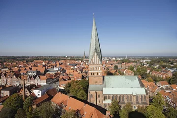 Deurstickers Stadtansicht der Hansestadt Lüneburg, Deutschland © sehbaer_nrw