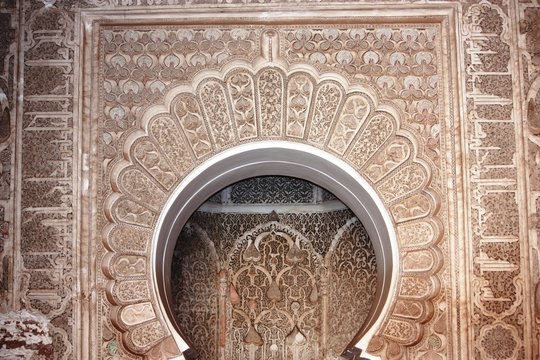 Verzierter & Antiker Türbogen - Marokko