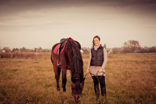 beautiful woman with horse © Csák István