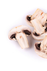 Sliced champignons.