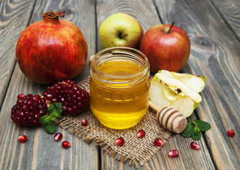 honey  apple and pomegranate