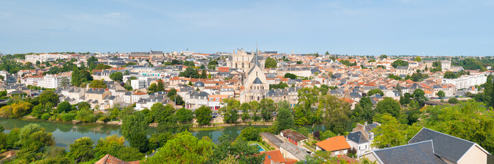 Panorama of Poitiers in summer - 75882774